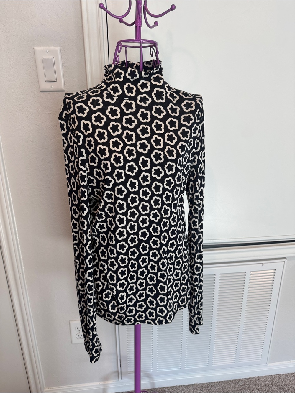 Tory Burch Black and White Floral-Print Mock Neck Long Sleeve Tee
